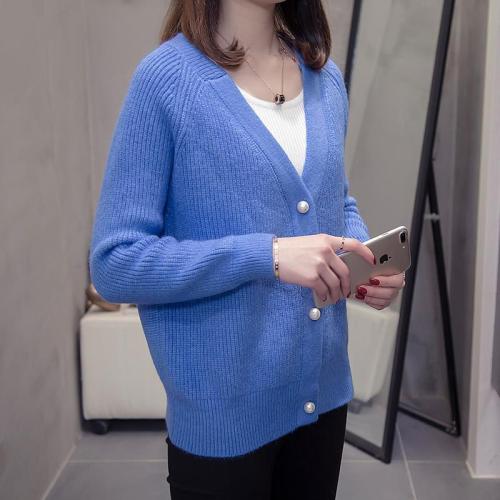 Knitted cardigan coat women's 2020 autumn women's new winter thickened sweater loose long sleeve V-neck top