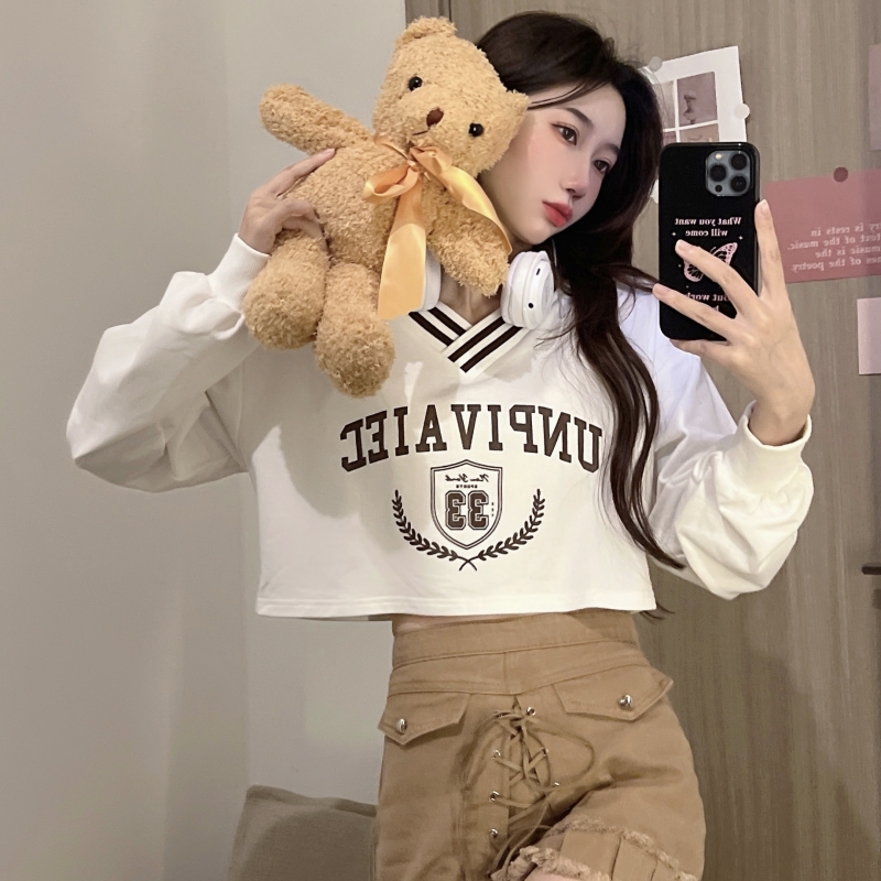 Real shot, real price, big fish scales, spring thin sweater women's high waist short V-neck all-match top