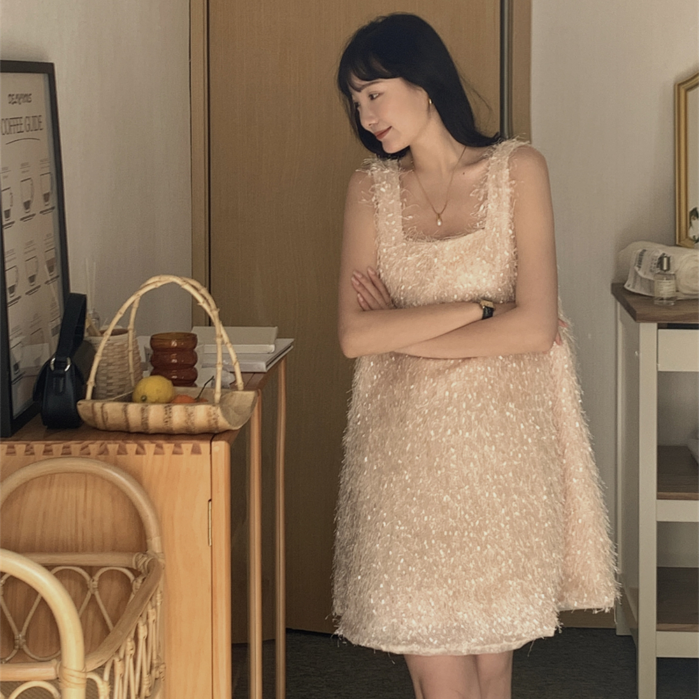 Actual shot of Korean ins trending cute and sweet tassel texture, gentle and loose, small fragrant nude apricot color doll dress
