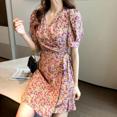 2020 summer new super fairy sen series slim waist V-neck floral one piece large swing short-sleeved dress female ins