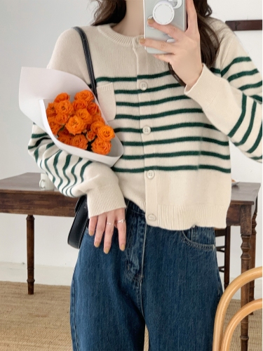 Autumn brewed wool yarn striped sweater women's short cardigan sweater coat Long Sleeve autumn Coat NEW