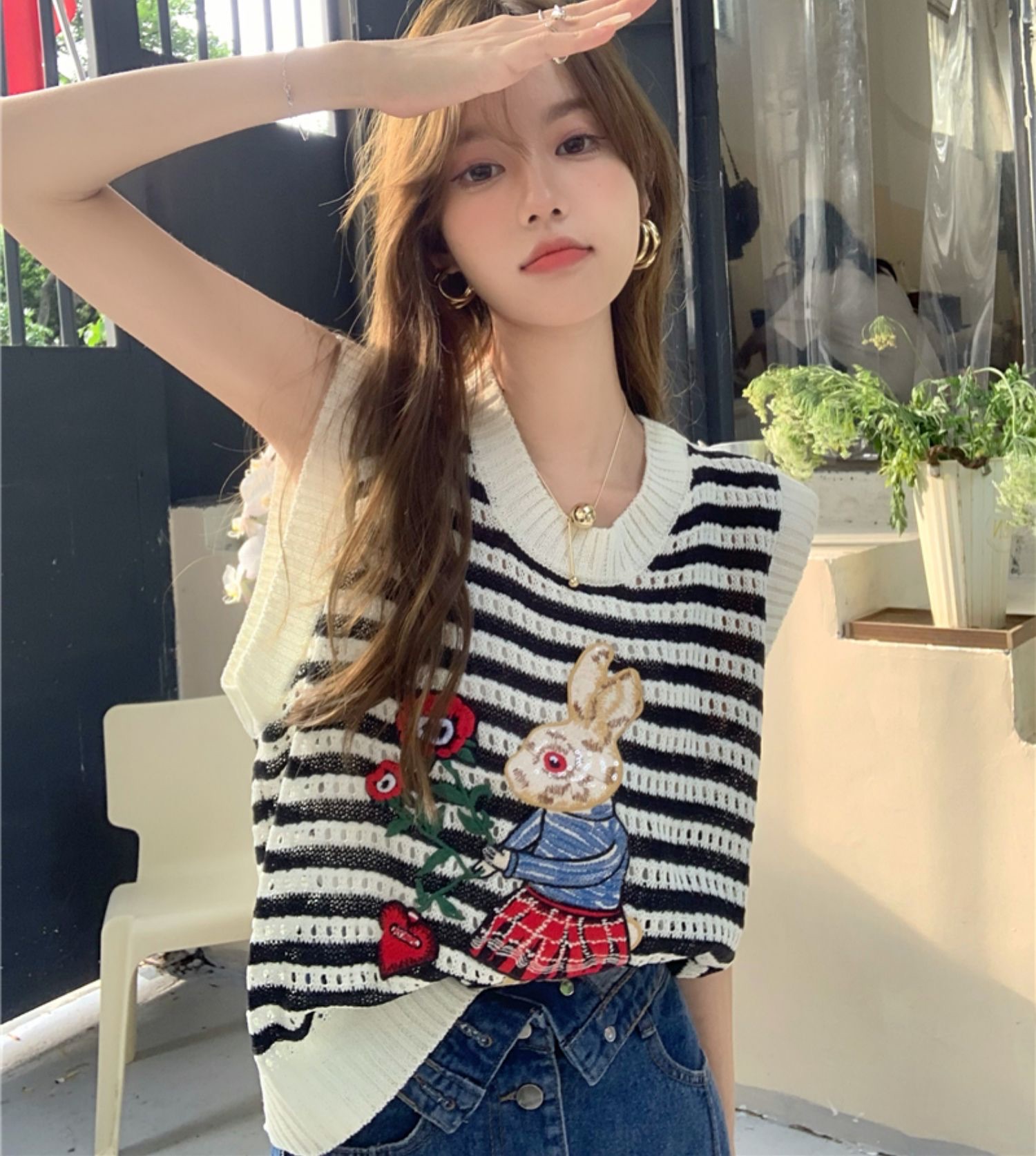 French cartoon embroidery U-neck retro striped thin knitted vest vest suspenders stacked autumn tops women's summer