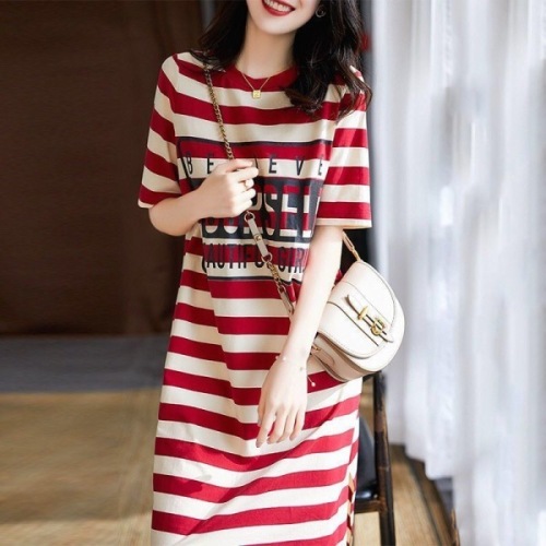 Summer loose show thin stripe print T-shirt dress female students Korean version medium length fairy skirt trend
