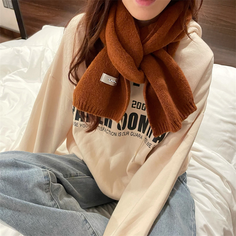 Real shooting, real price, autumn and winter Korean version, versatile girls' knitted wool scarf, women's thickened warm Bib