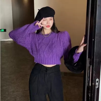 Lazy wind pullover short sweater women's 2022 autumn new candy color age-reducing soft waxy knitted sweater round neck top