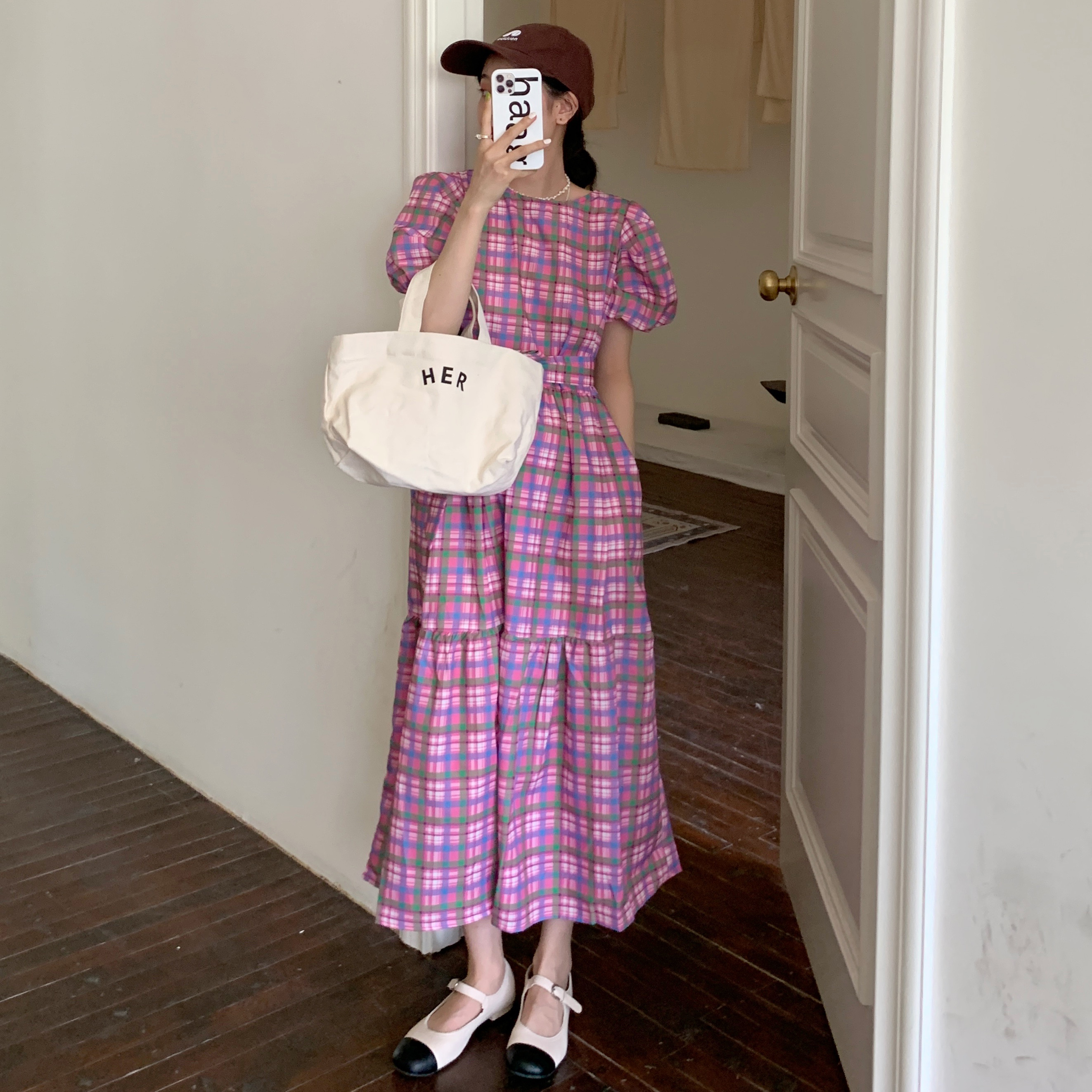 Real shot small round neck Bubble Sleeve Plaid Dress
