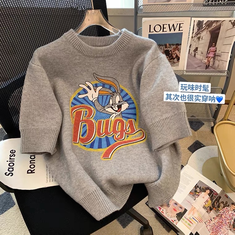 Large version of cartoon round neck sweater women's tops 2023 summer new French style age-reducing western style soft waxy half-sleeved sweater