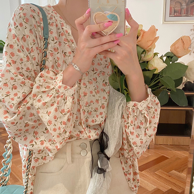 South Korea new Chiffon floral shirt girl's sweet and lovely temperament, loose collar and blouse