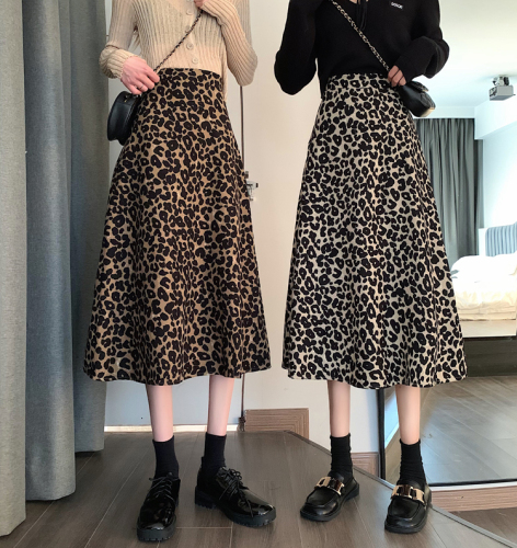 Real shot real price ~ leopard print skirt in autumn and winter with high waist and big swing