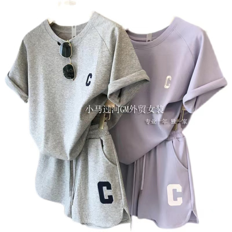 2023 spring and summer suit women's loose short-sleeved t-shirt + casual shorts sports and leisure two-piece suit