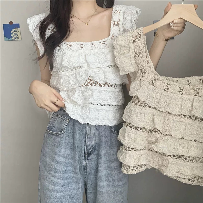 2022 new French style blouse women's collarbone square collar lace hollowed out sleeveless blouse summer design sense of minority