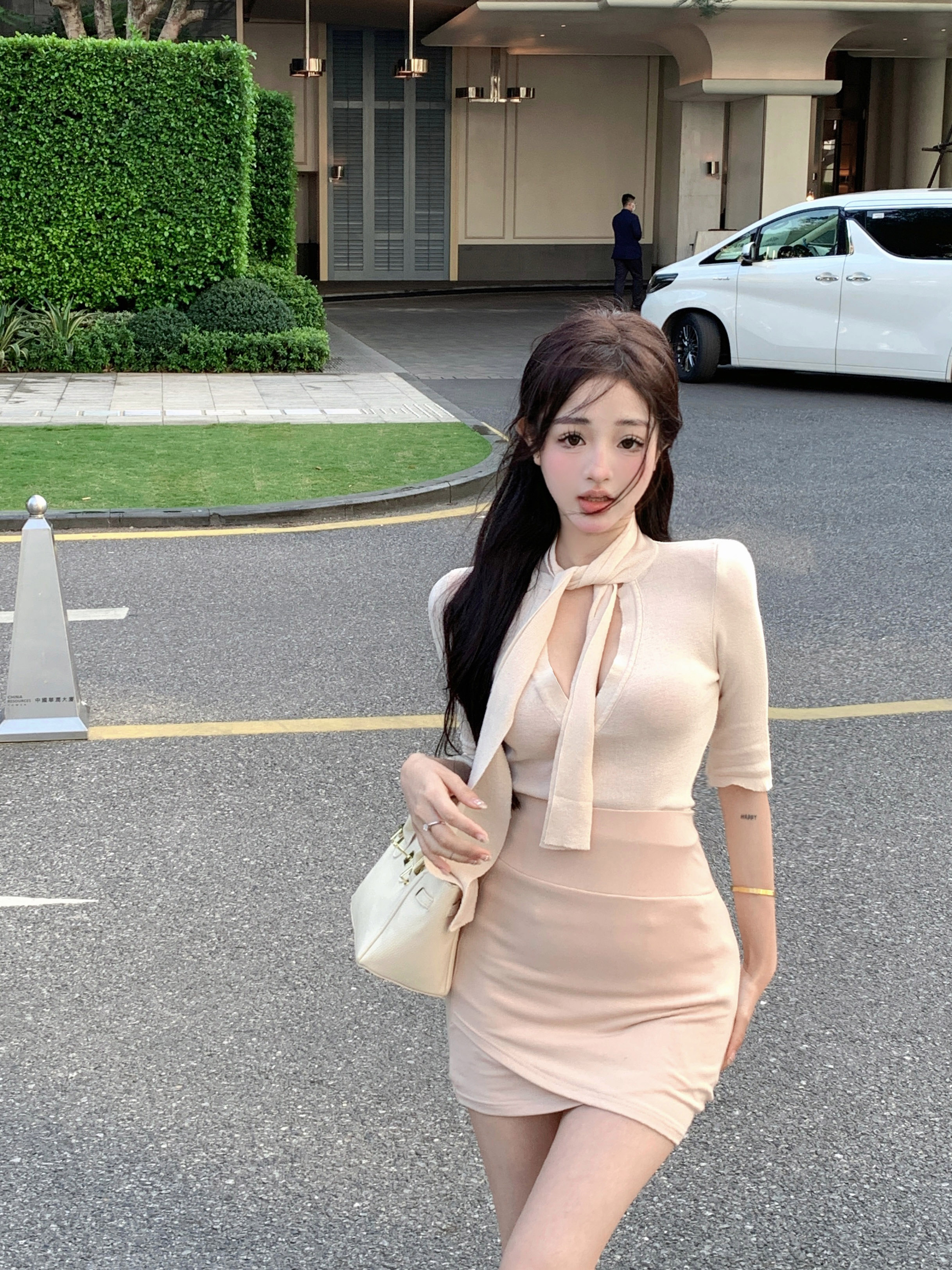 Real shot real price gold secretary belt temperament slim thin section knitted top sexy pure desire bag hip skirt suit