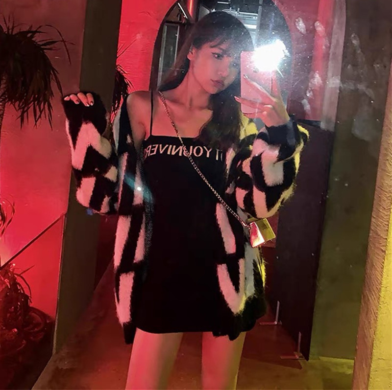 2021 female Gao Liang wearing a gentle wind college lazy wind sweater