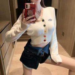 Small fragrance color button temperament short knitted cardigan 2020 spring versatile girl V-neck slim coat