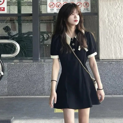 High-end polo dress women's spring and summer 2023 new small person hit color and look thin casual Hepburn style little black dress