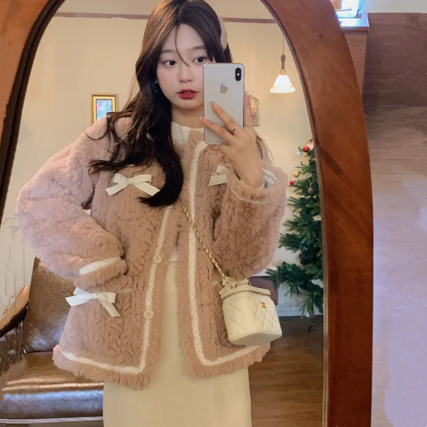 Winter 2022 new French vintage bow plush jacket female age reduction warm lamb wool thick jacket
