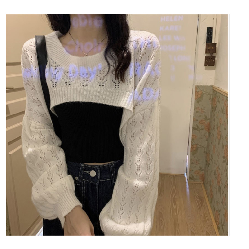 New short fashion hollow knit bottoming shirt