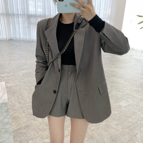 Korean chic design sense of minority long sleeve suit coat + high waist slim shorts suit two-piece set female autumn