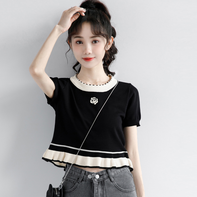 2022 summer new chic fungus edge slim short top women's high waist short black short-sleeved ice silk sweater