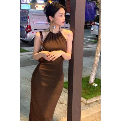 Wine afternoon homemade Hong Kong style retro women's summer new big open back sexy hanging neck bag hip show thin knitted dress