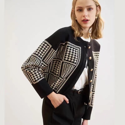 PPH French single niche 3000+ round neck retro sesame bottom houndstooth jacquard knitted cardigan coat on the cabinet