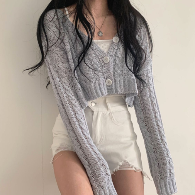 Short V-neck breasted fried dough twist knitted cardigan