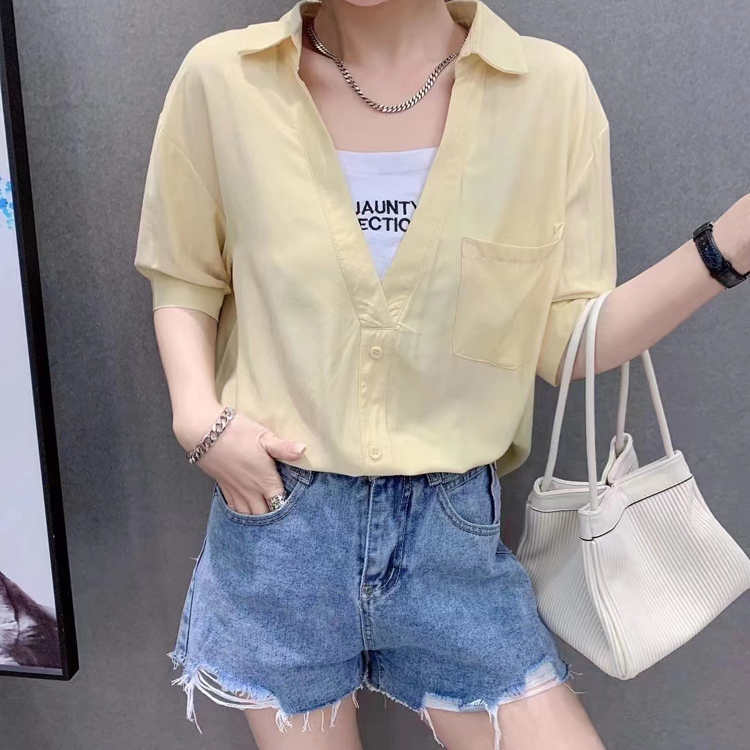Chic top women's design Short Sleeve Shirt summer thin senior feeling Tongqin holiday two pieces of foreign style age reducing shirt