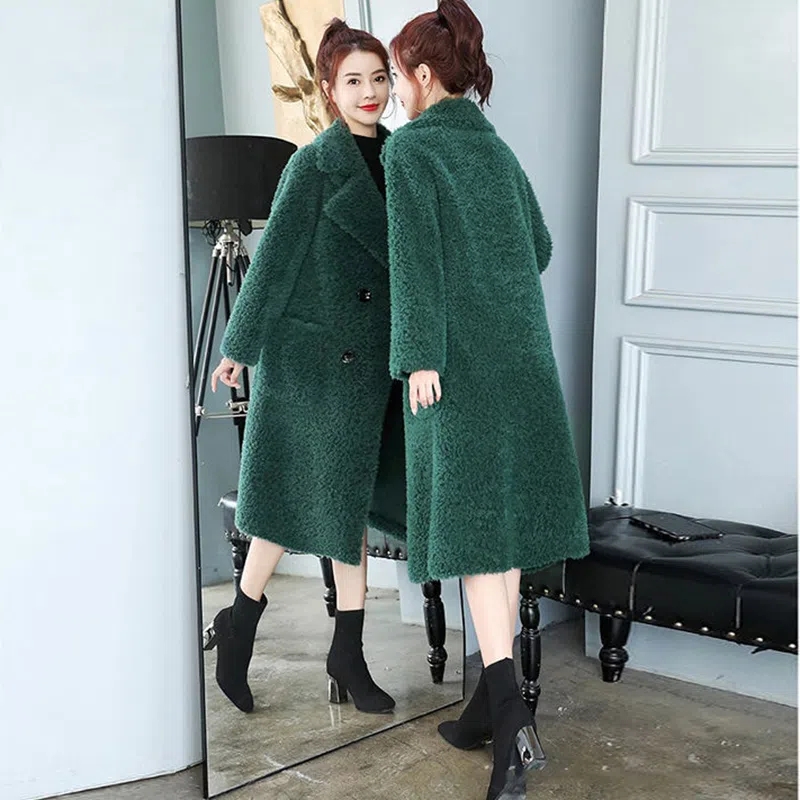 2022 winter new style fur one lamb fur coat women's loose and thick Korean version mid-length coat