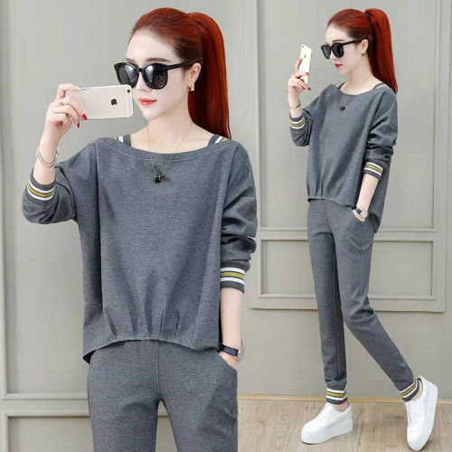 2020 new Korean spring and autumn leisure fashion large size sports suit women's foreign style loose show thin two piece set