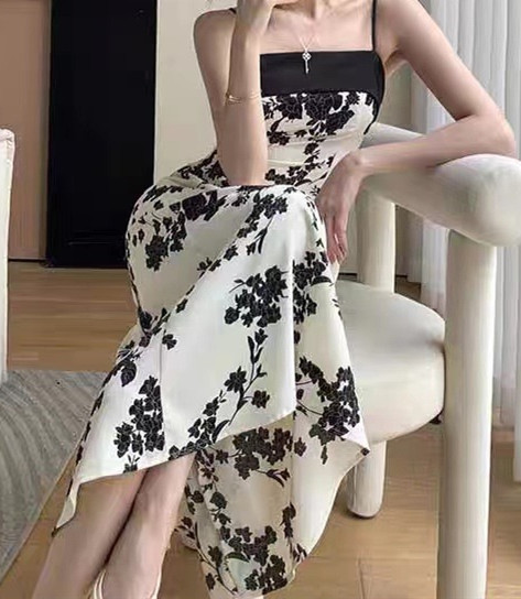 Broken flower dress 2022 summer new French high-grade sense waist A-line skirt women's Retro light luxury versatile medium length skirt