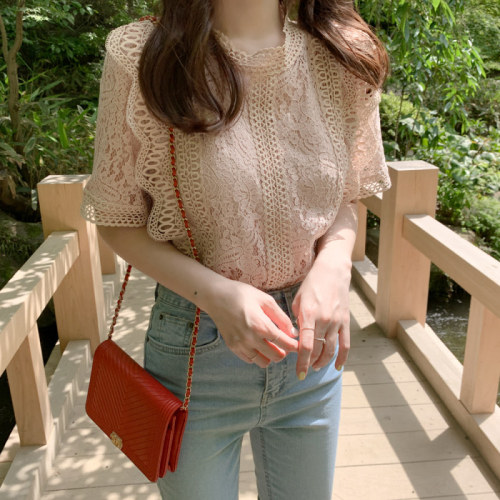 South Korean new summer light short sleeve shirt slim round neck women's fashion hollow lace blouse