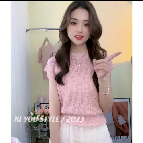 Xiyou Hong Kong flavor retro short-sleeved knitted sweater women's summer 2023 new design sense niche short top