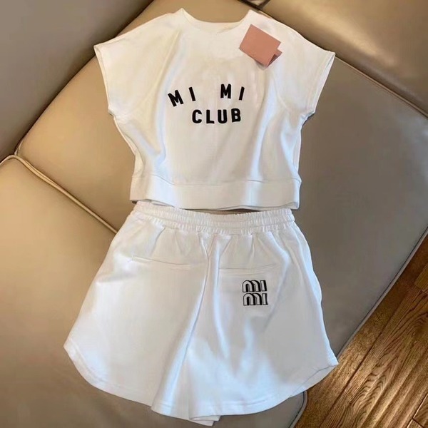 New style in summer, fashionable and versatile, foreign style top shows thin, leisure wide leg pants, two-piece set, slim woman
