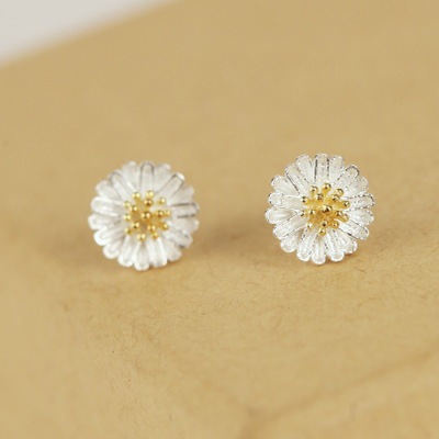 Korean style simple daisy flower earnails short hair female personality versatile Cute Mini Earrings floor stand ear accessories