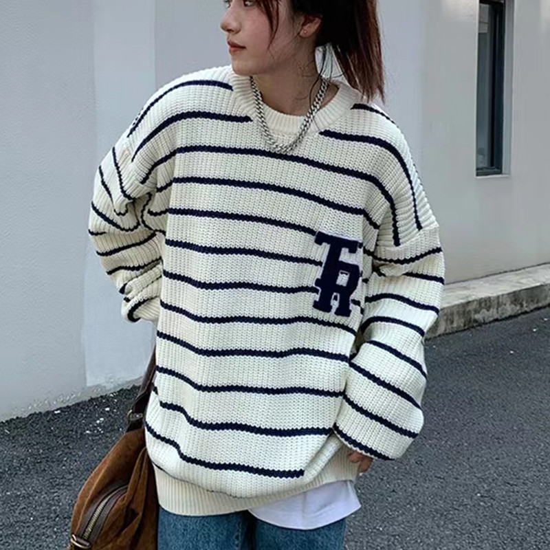 Lazy wind sweater women's winter 2022 new retro Japanese striped letters loose pullover long-sleeved top