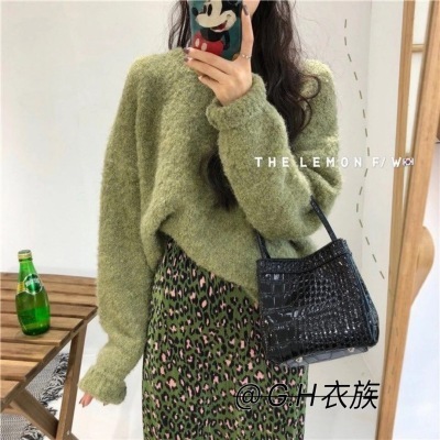 Women's net red sweater is lazy and loose. Wear the thickened Japanese knitted top which is very fairy in autumn and winter 2020