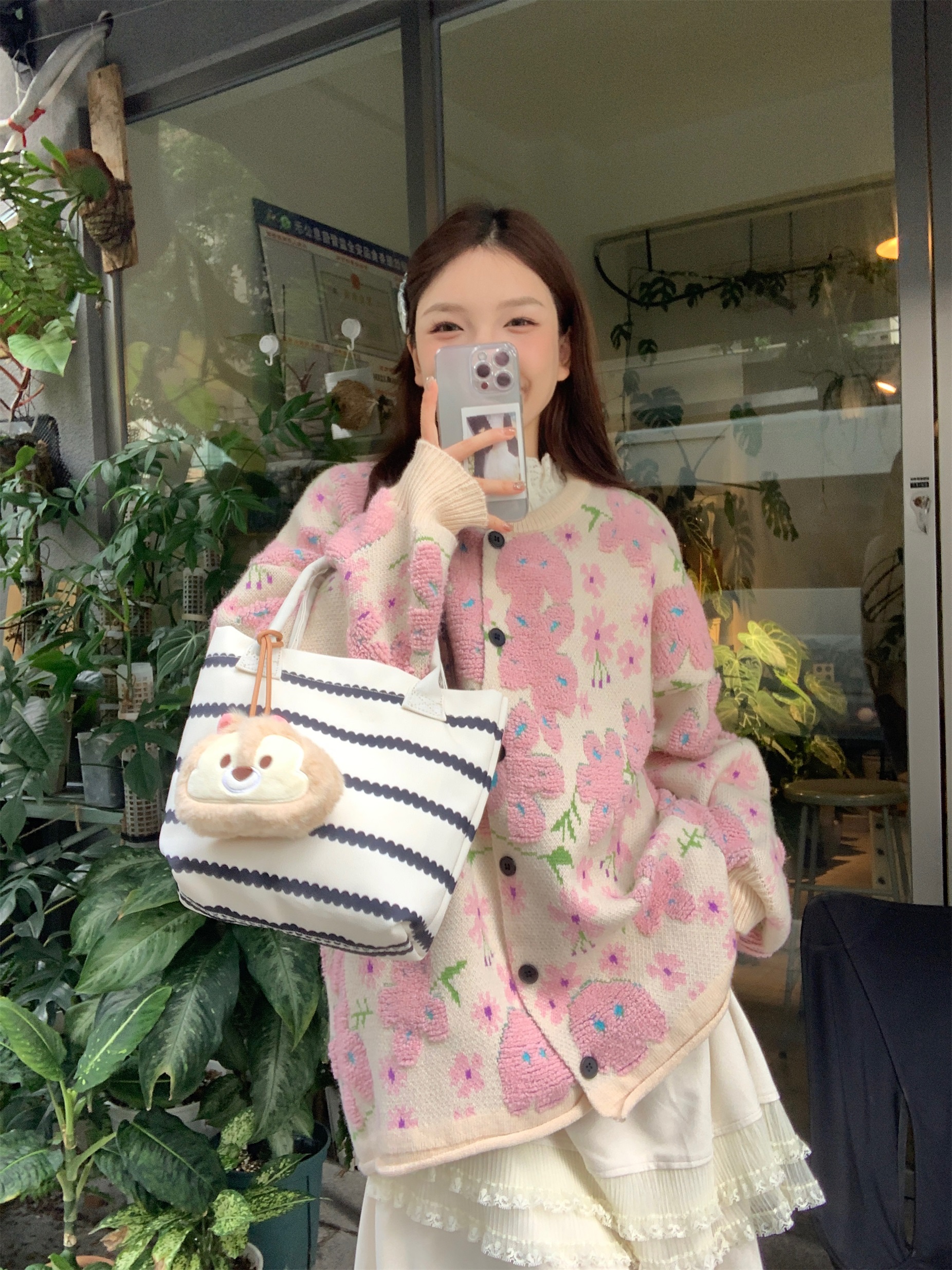 Actual shot ~ Little fragrant pink flocked flower design, soft and sweet temperament, versatile sweater cardigan