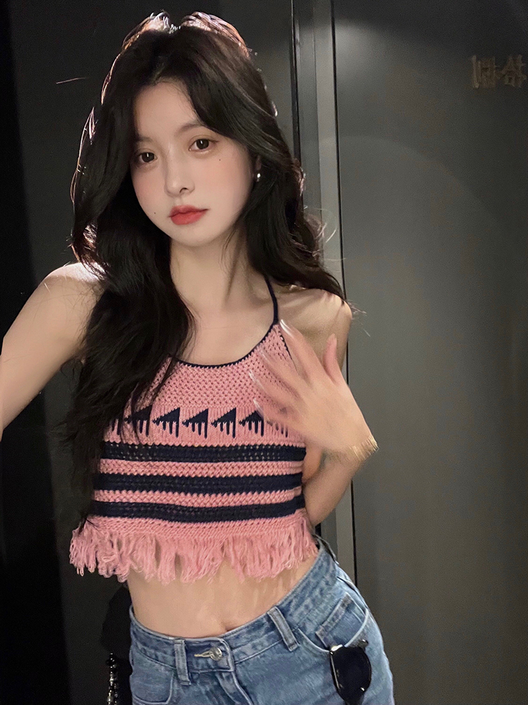 Knitted Halter vest women's summer wear design sense raspberry sweet Spice Girl suspender pure desire top