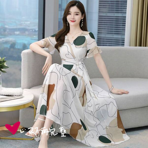 Dress summer dress women's long skirt 2022 new style waist closing shows thin spirit goddess Style Short Sleeve White fairy skirt Zichao