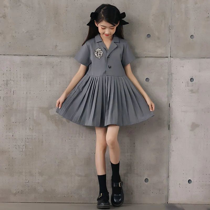 Girls' summer dress college style 2023 summer girl short-sleeved skirt foreign style primary school children's pleated skirt