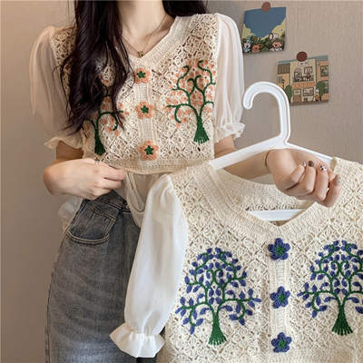 Summer new Korean fashion hook flower hollow collar, short sleeve and blouse