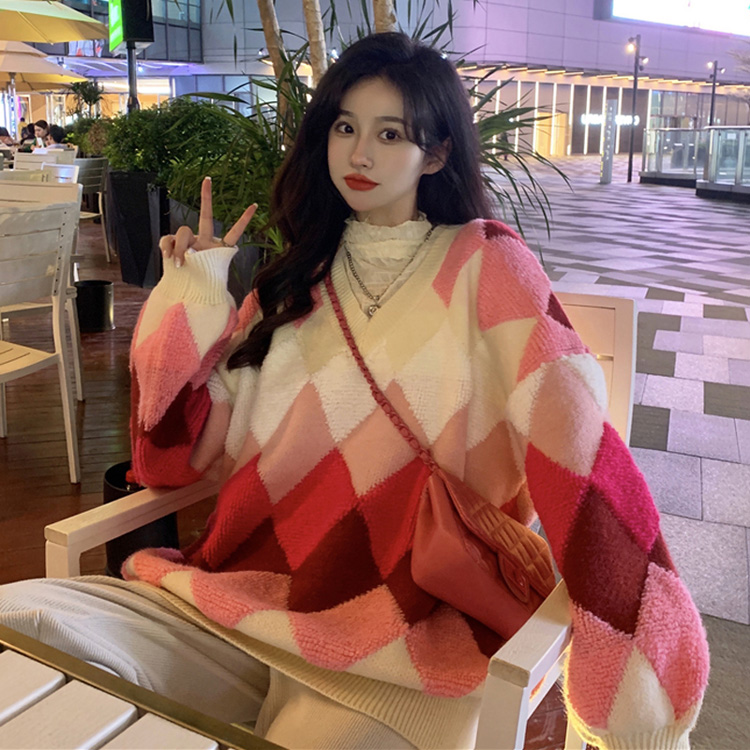 Lazy wind Lingge sweater 2021 winter new gradient design sense aging thickened coat Knitted Top Women