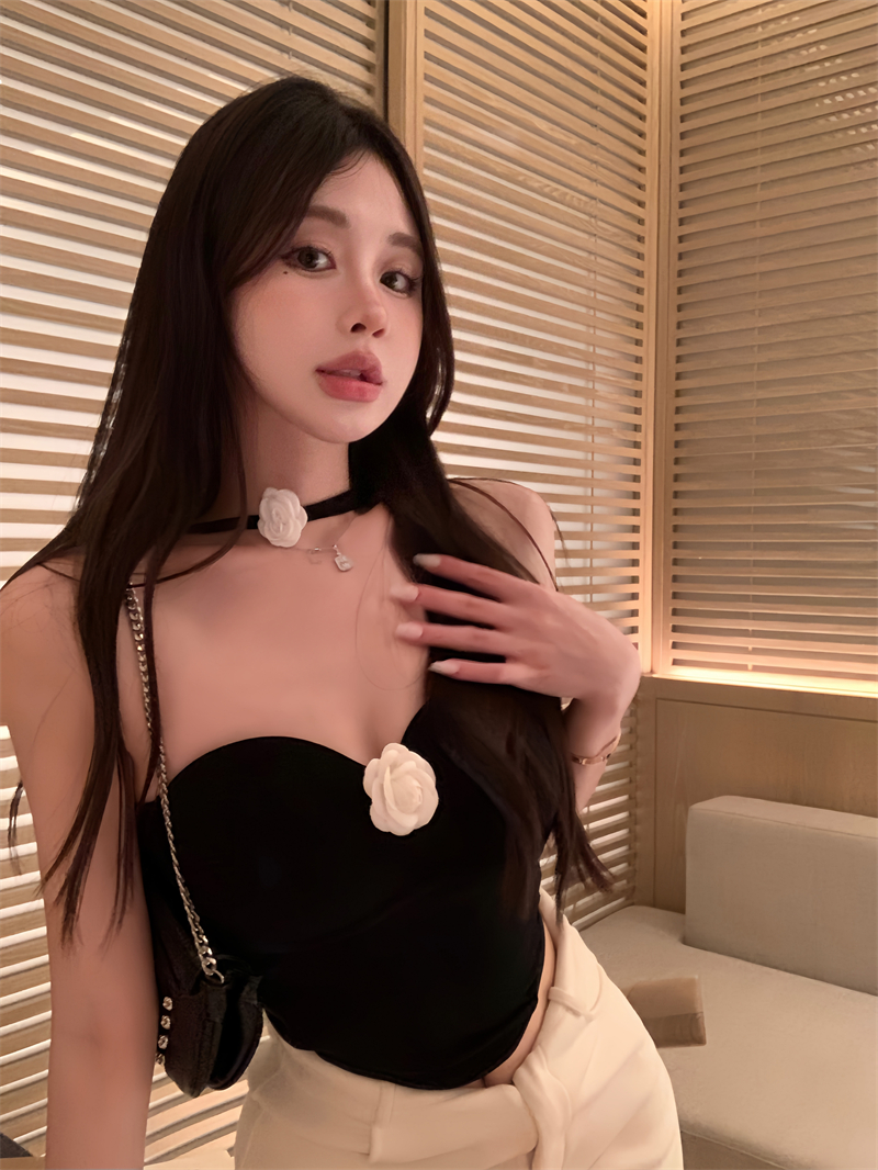Real price real price sexy hanging neck tube top camisole women's short section self-cultivation pure desire top with chest pad