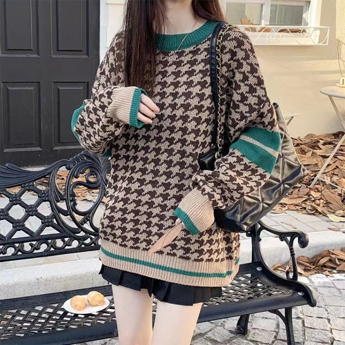 Spring and autumn new large plate round neck contrast color matching pullover long-sleeved woolen sweater women's