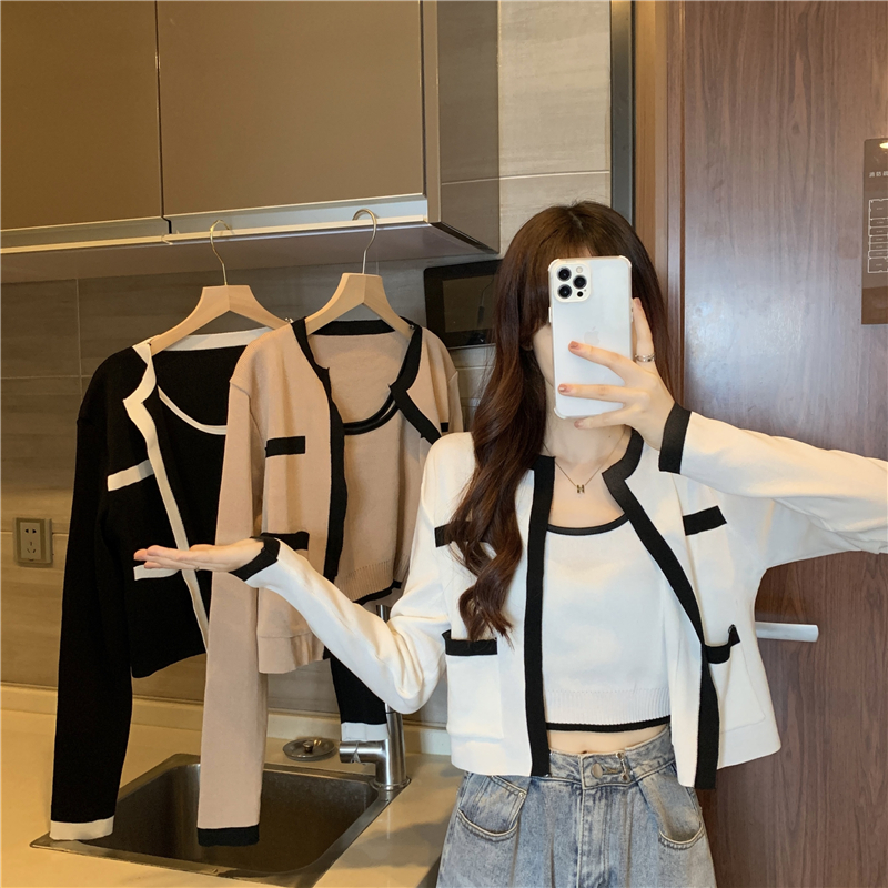 Real shot at real price~ New color contrast knitted short cardigan jacket + vest set