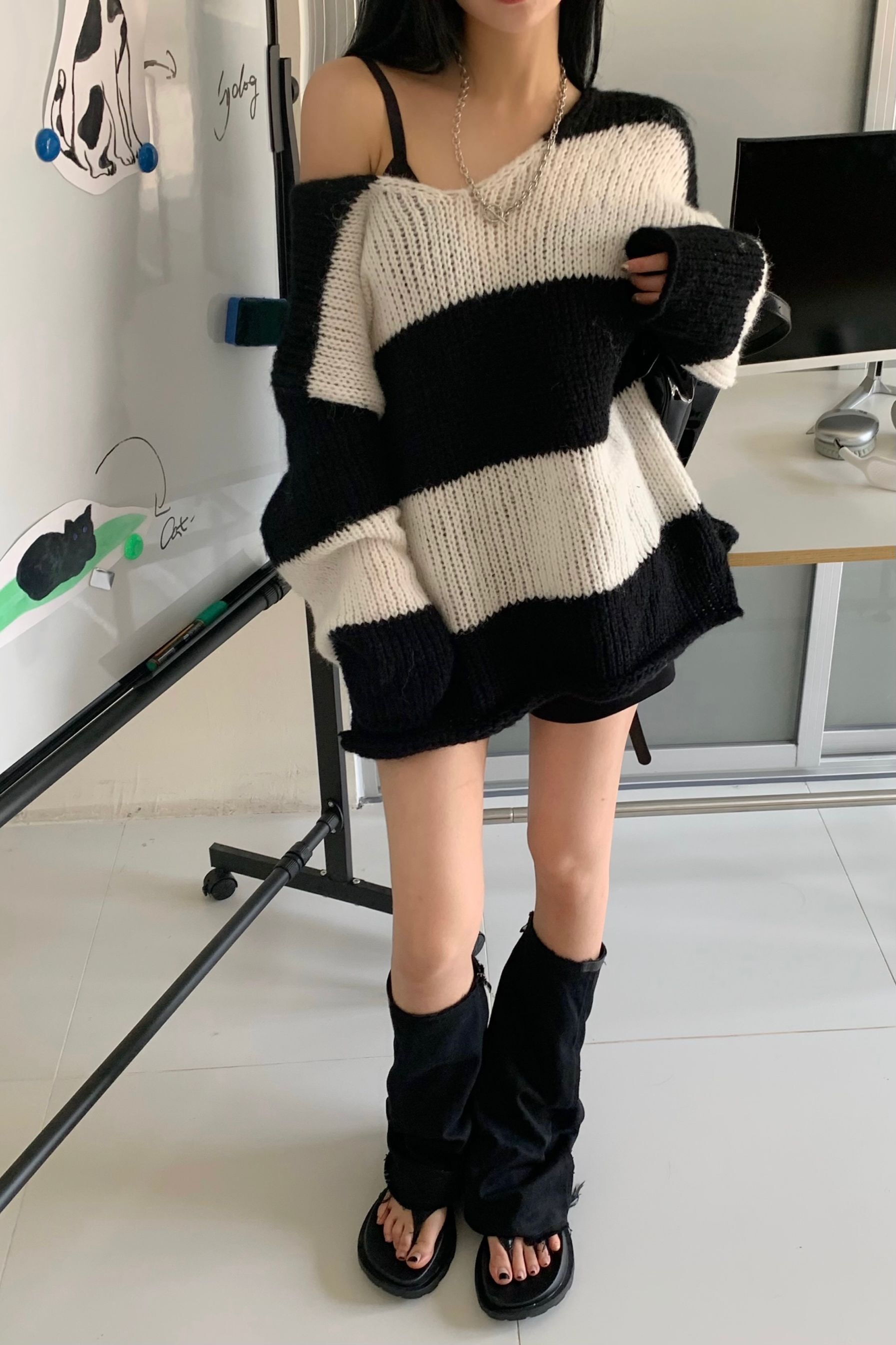 Drop-shoulder V-neck wide strip mid-length knitted sweater Lazy wind pullover