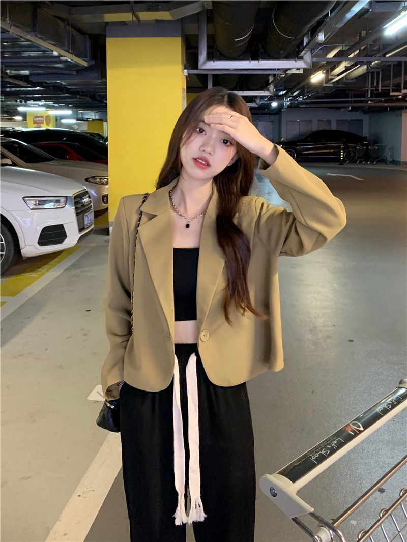Temperament fried street long-sleeved small suit jacket autumn 2022 new loose short temperament fashion suit trend
