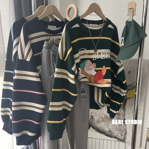 Plus velvet new retro striped cartoon dwarf print casual age reduction foreign style thin loose pullover sweater women