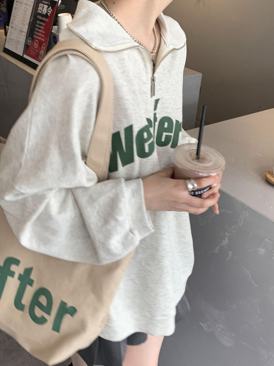 2022 spring and autumn light gray sweater coat women's lapel pullover loose oversize printing half zipper top clothes