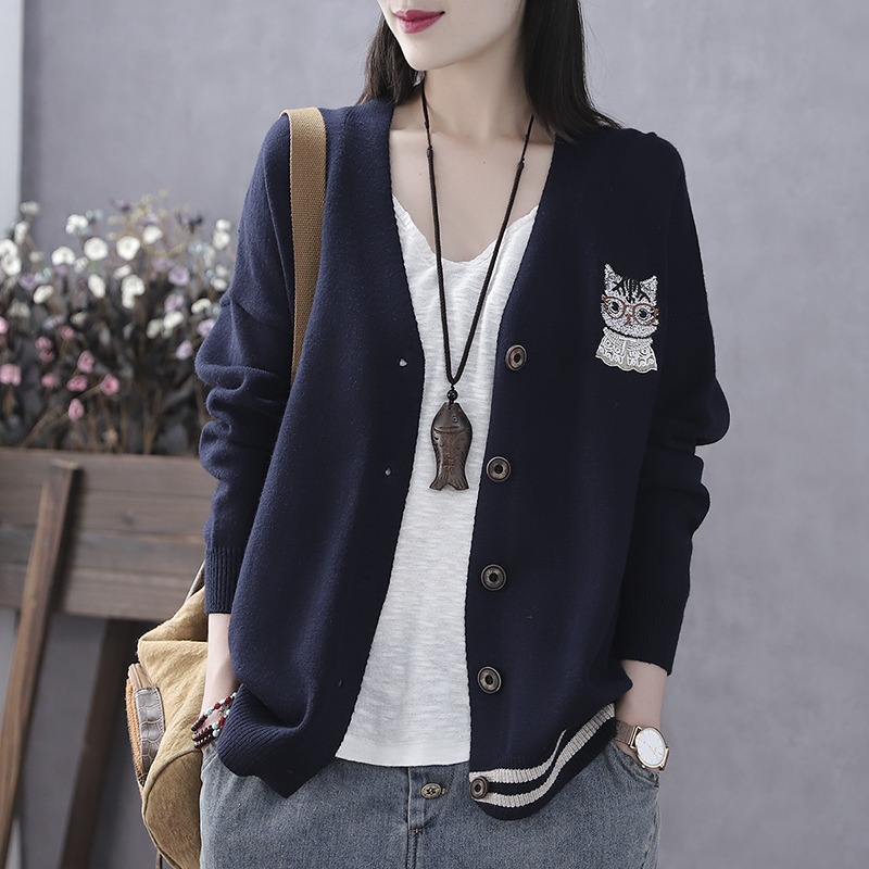 Spring and autumn women's new cardigan sweater sweater coat 2021 long sleeve large loose Korean version leisure style